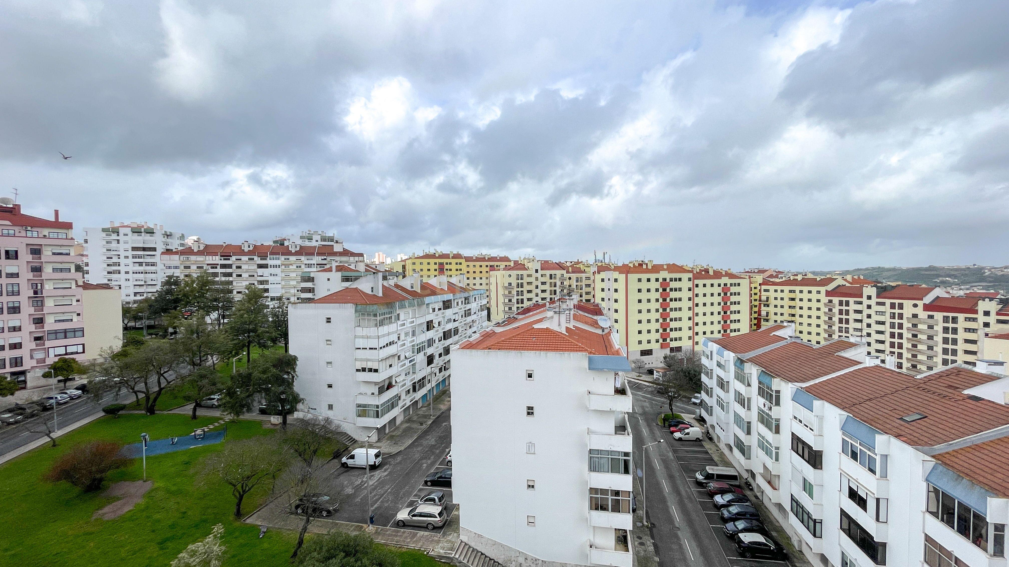 Apartamento T3 - Casal do Chapim - Odivelas - Garagem - Arrecadação - Image 26
